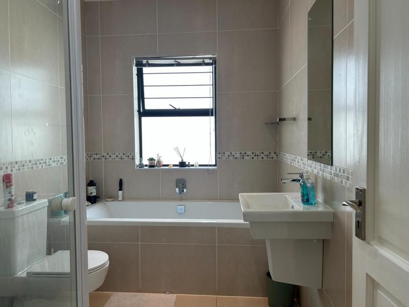 3 Bedroom Property for Sale in Sunningdale Western Cape